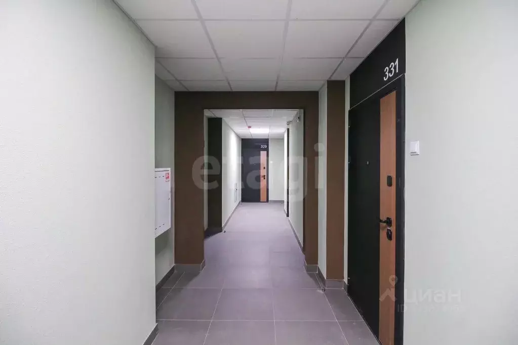 Студия Алтайский край, Барнаул ул. Имени В.Т. Христенко, 3 (26.1 м) - Фото 1