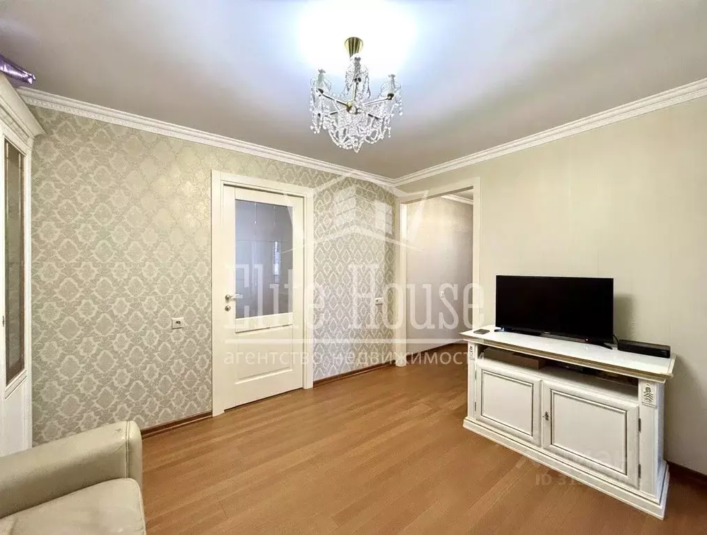 3-к кв. Калужская область, Калуга ул. Суворова, 144 (53.2 м) - Фото 1