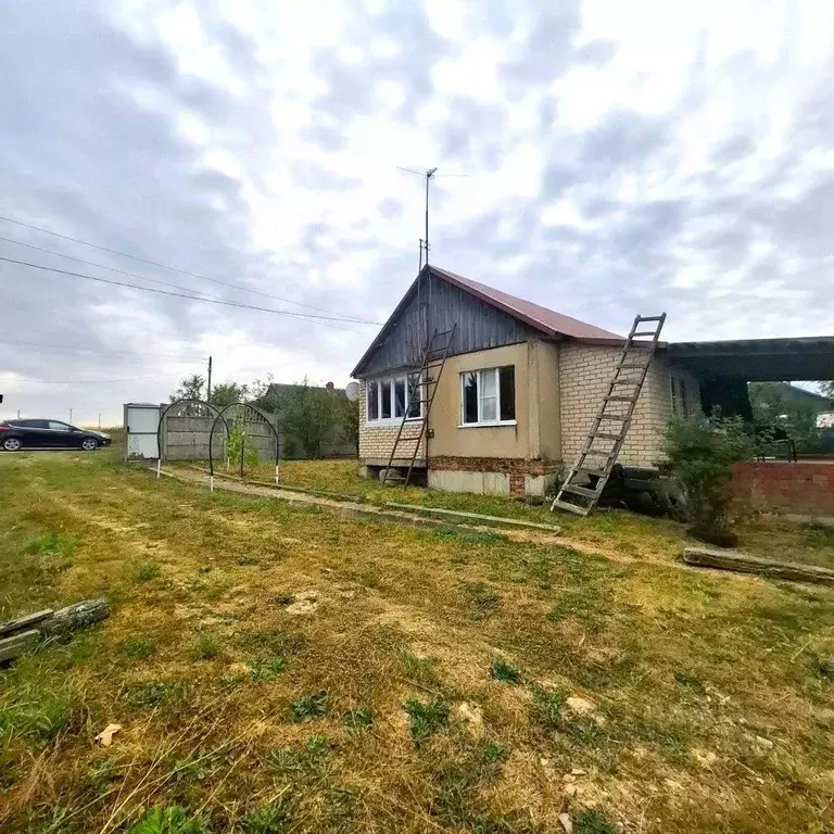 Дом в Орловская область, Мценский район, Высокинское с/пос, д. Алешня ... - Фото 2