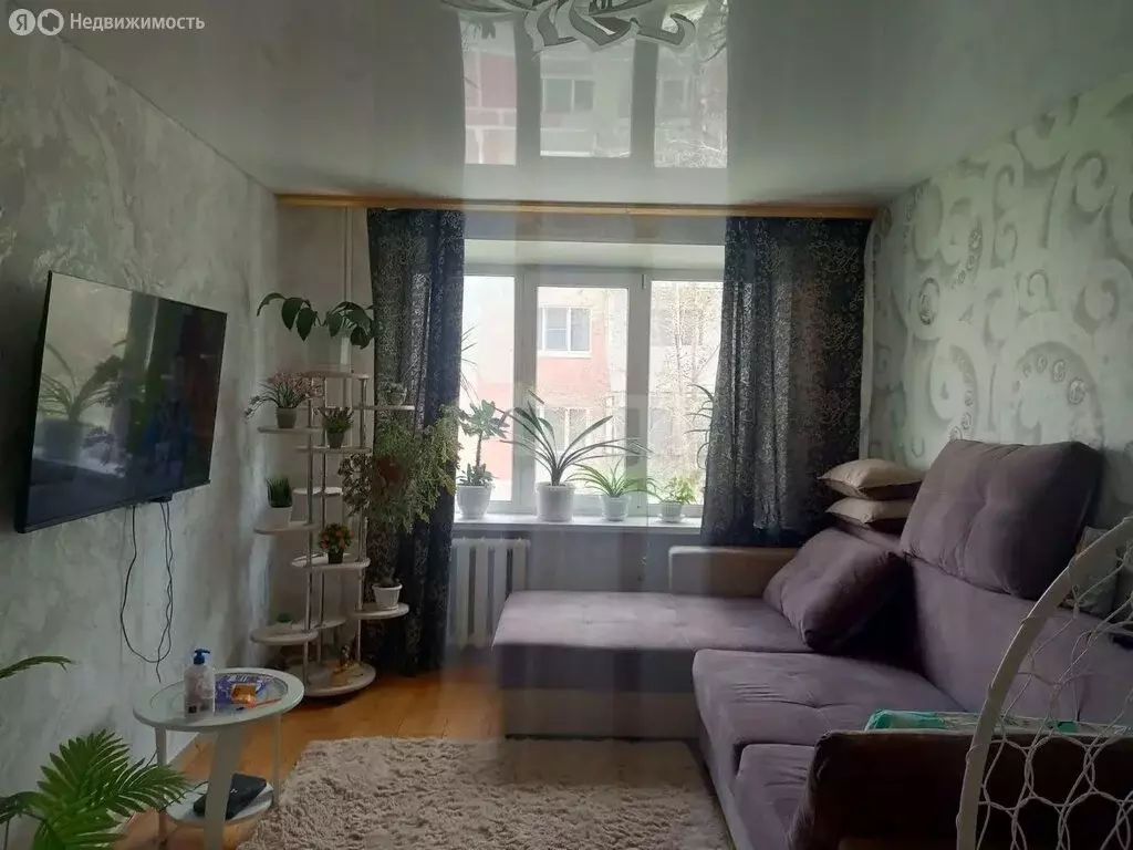 2-комнатная квартира: Сатка, Бакальская улица, 11 (42 м) - Фото 1