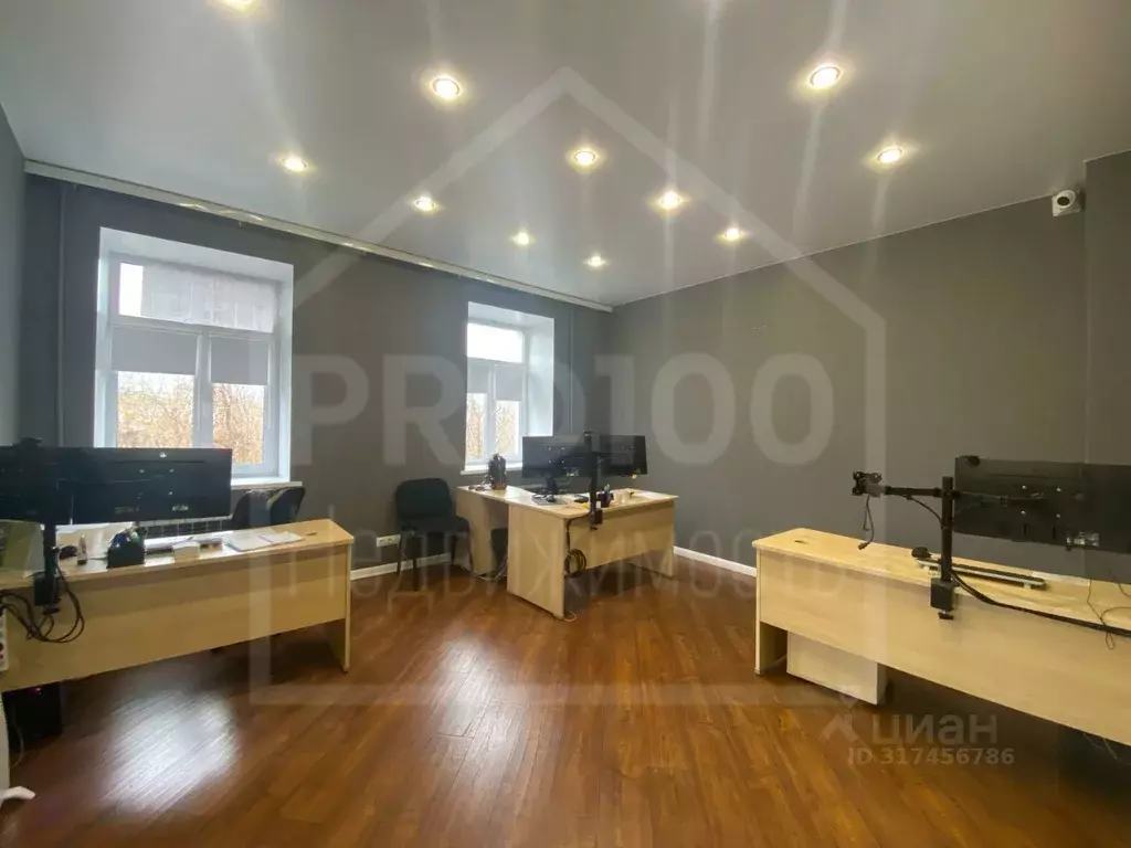 Офис в Омская область, Омск Госпитальная ул., 42 (270 м) - Фото 1