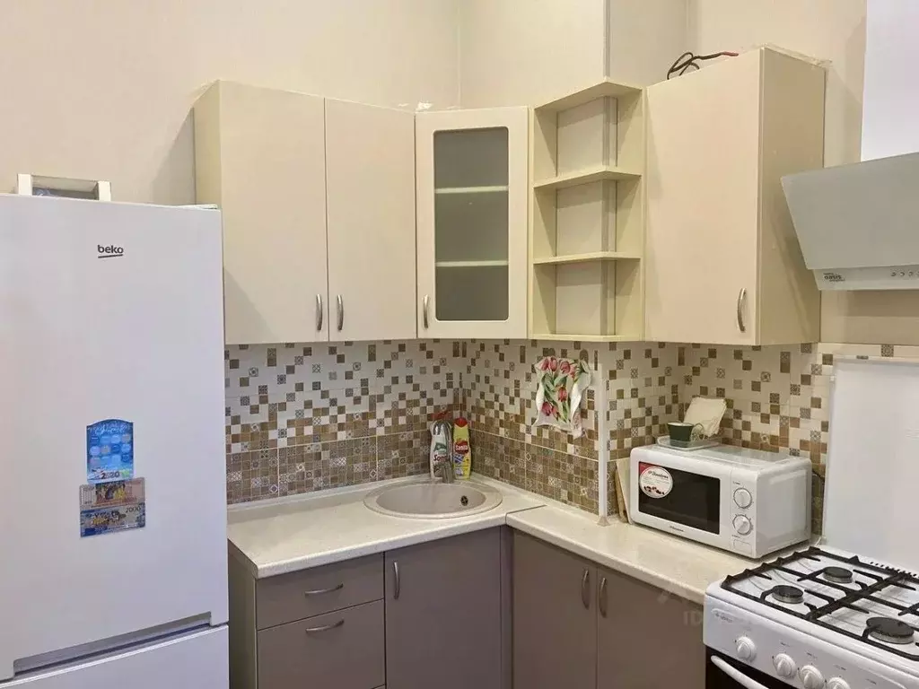 1-к кв. Волгоградская область, Волгоград ул. Имени Старшего Лейтенанта ... - Фото 1