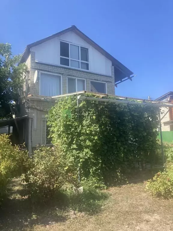 Дом в Саратовская область, с. Синенькие ул. Школьная (100 м) - Фото 1