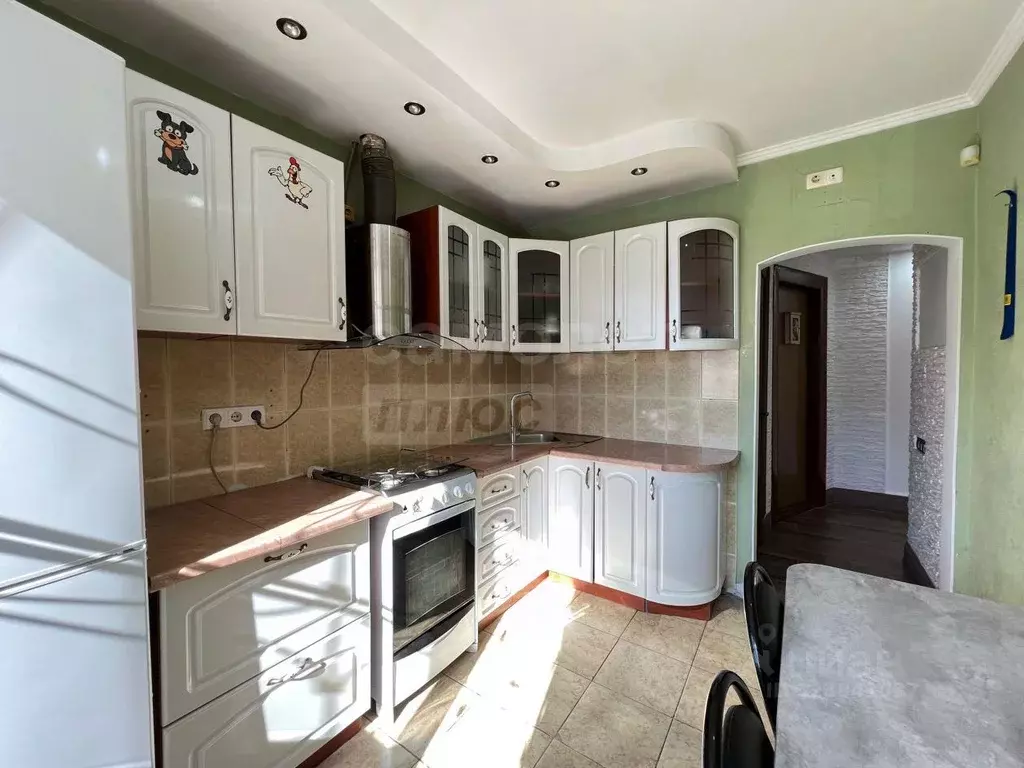 3-к кв. Оренбургская область, Оренбург Салмышская ул., 46 (65.4 м) - Фото 1