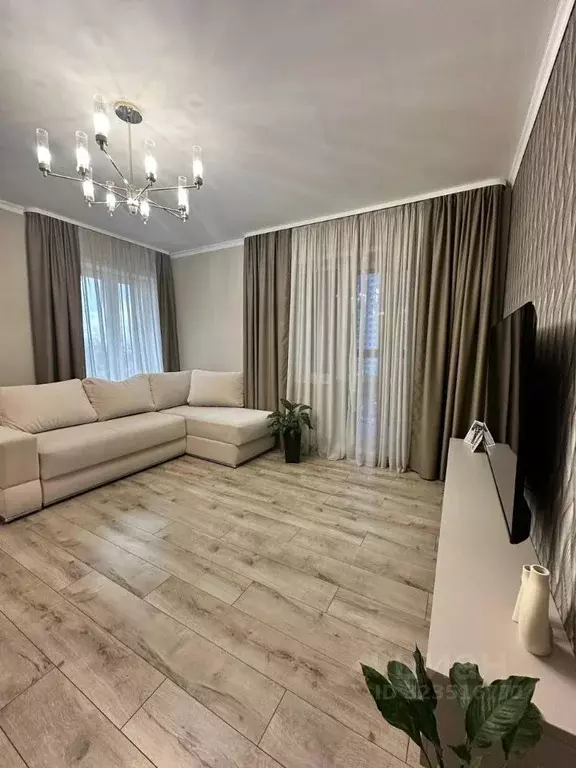 3-к кв. Пермский край, Пермь ул. Революции, 52В (82.0 м) - Фото 1