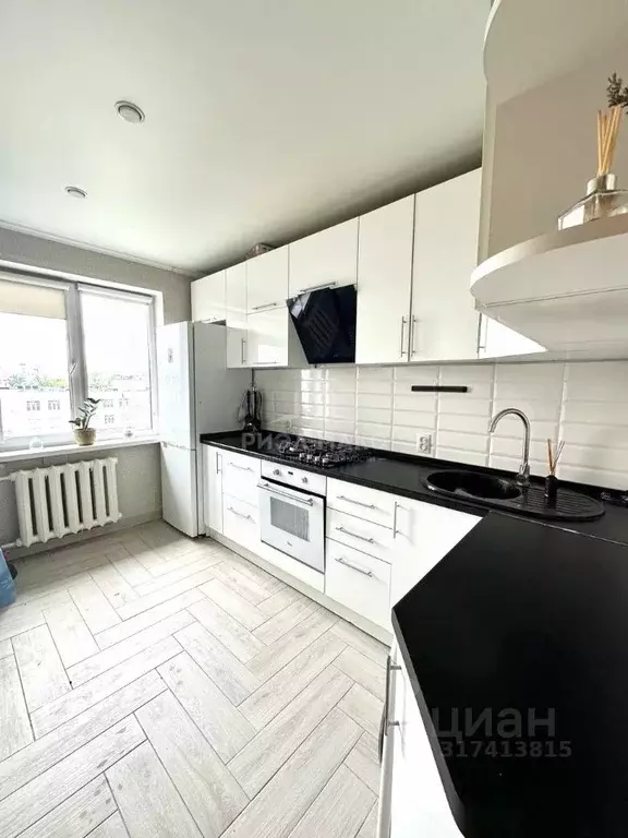 3-к кв. Брянская область, Брянск Орловская ул., 24А (65.3 м) - Фото 0