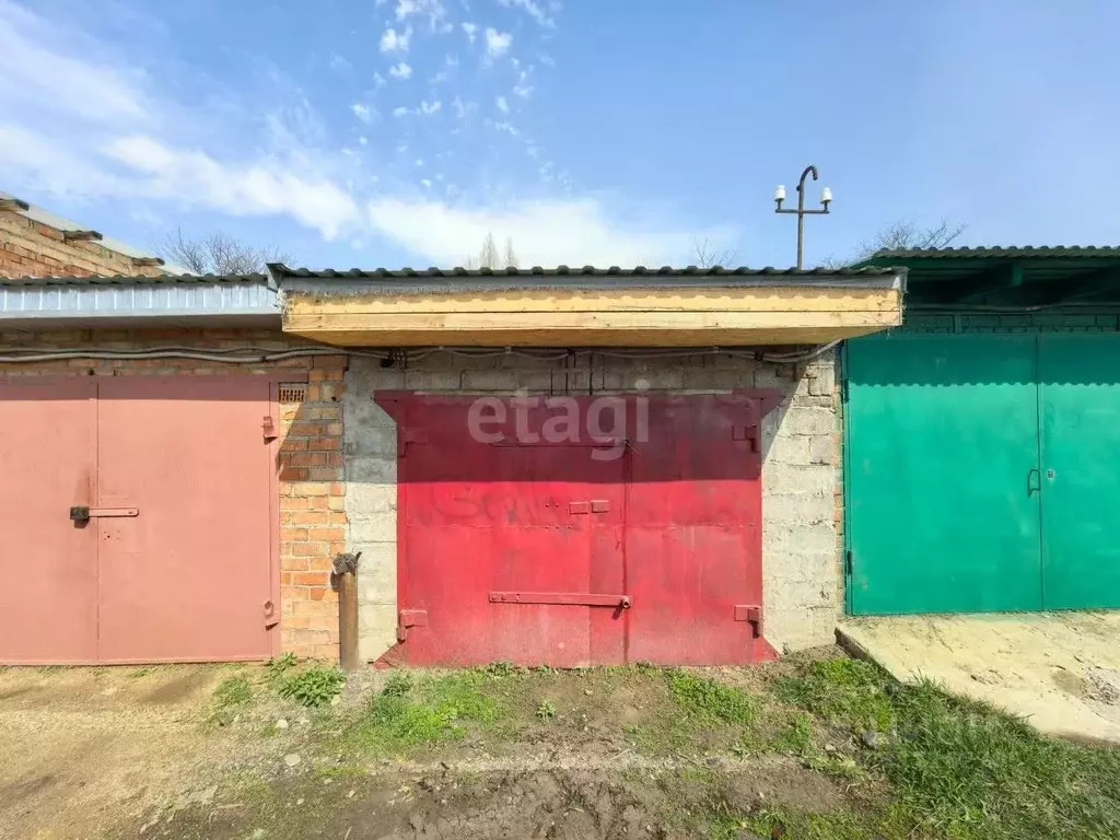 Гараж в Краснодарский край, Ейск Кирпичная ул. (20 м) - Фото 0