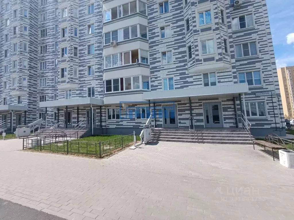 Помещение свободного назначения в Курская область, Курск просп. ... - Фото 2