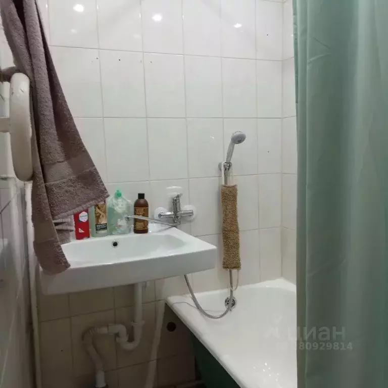 Комната Санкт-Петербург Серебристый бул., 34К1 (12.0 м) - Фото 1