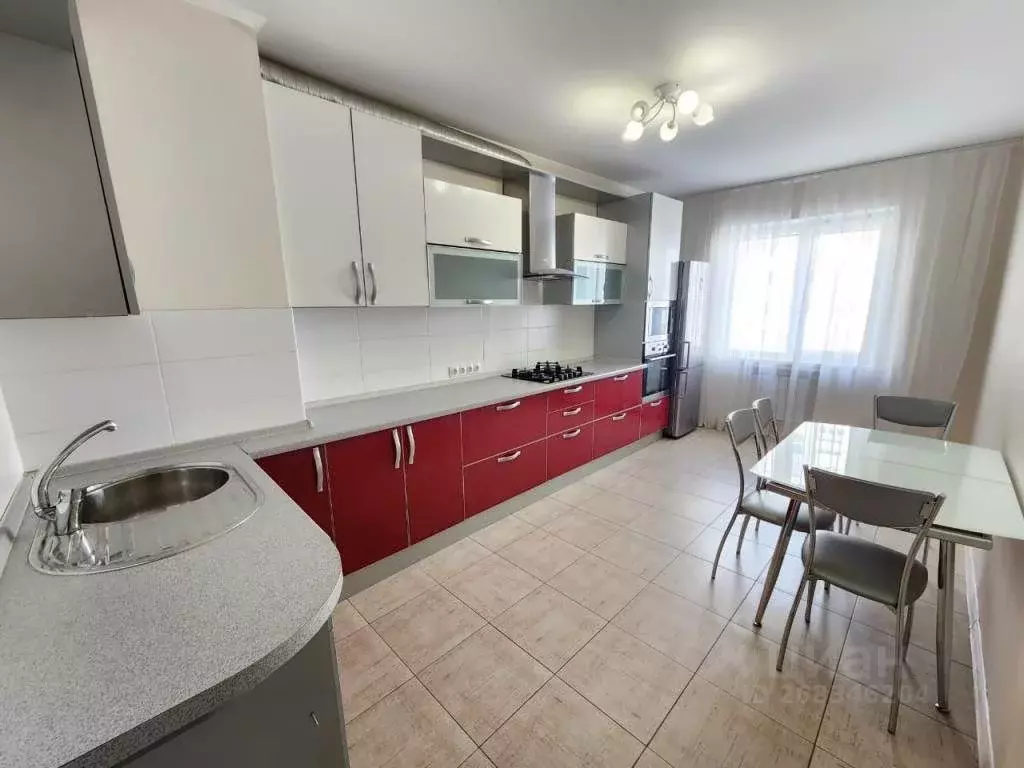3-к кв. Саратовская область, Саратов Заводская ул., 2/2 (85.0 м) - Фото 0