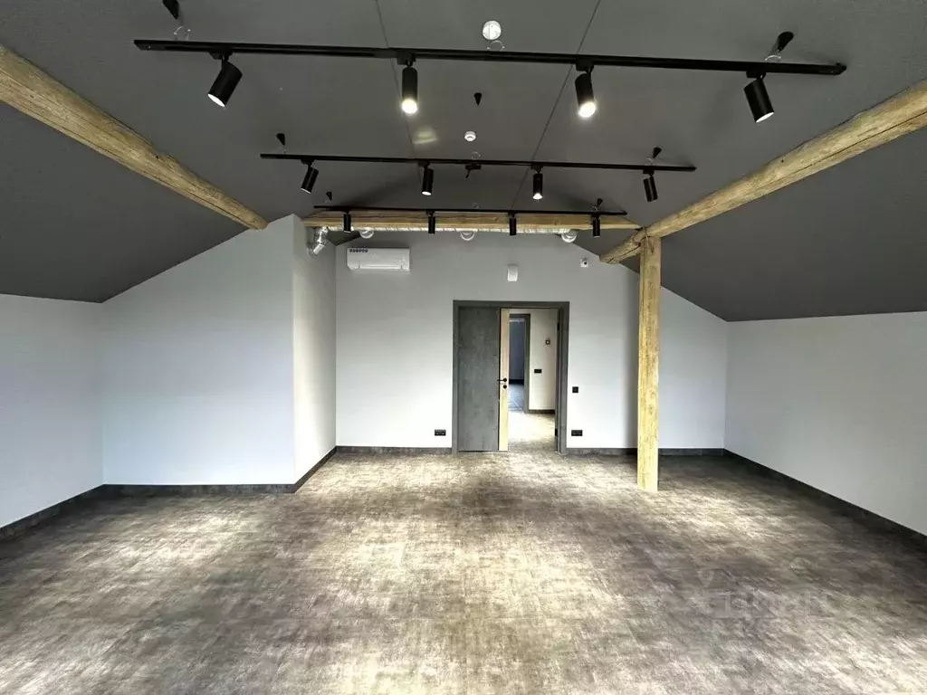 Помещение свободного назначения в Волгоградская область, Волгоград ... - Фото 0