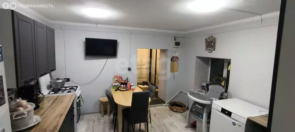 Дом в Горно-Алтайск, улица Фрунзе (98 м) - Фото 2