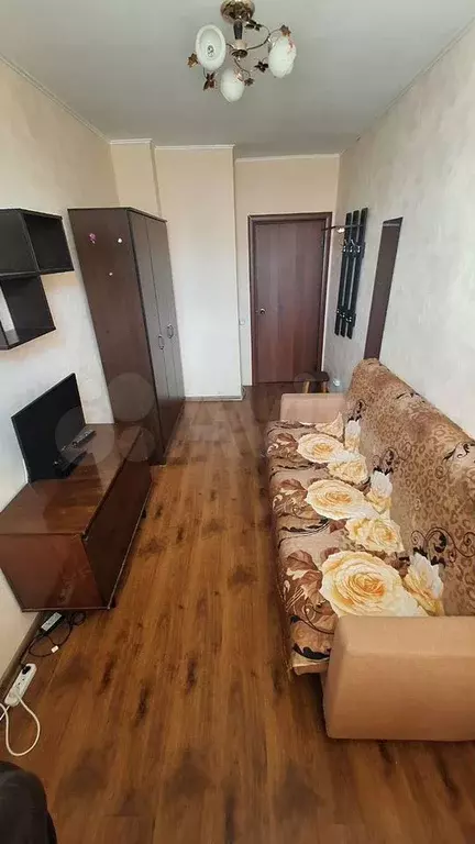 Комната 12 м в 3-к., 6/6 эт. - Фото 1
