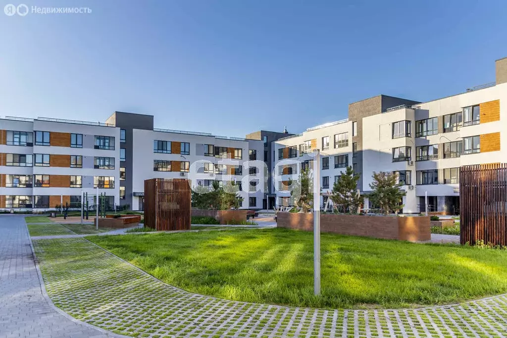 3-комнатная квартира: Тюмень, улица Федюнинского, 30к4 (85.3 м) - Фото 1