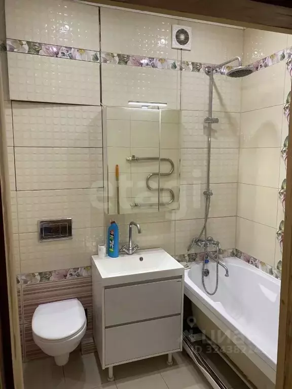 3-к кв. Пензенская область, Пенза Бийская ул., 2 (68.2 м) - Фото 1