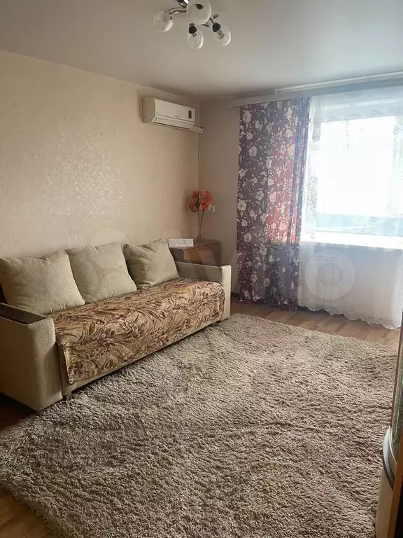 1-к. квартира, 38 м, 4/9 эт. - Фото 0