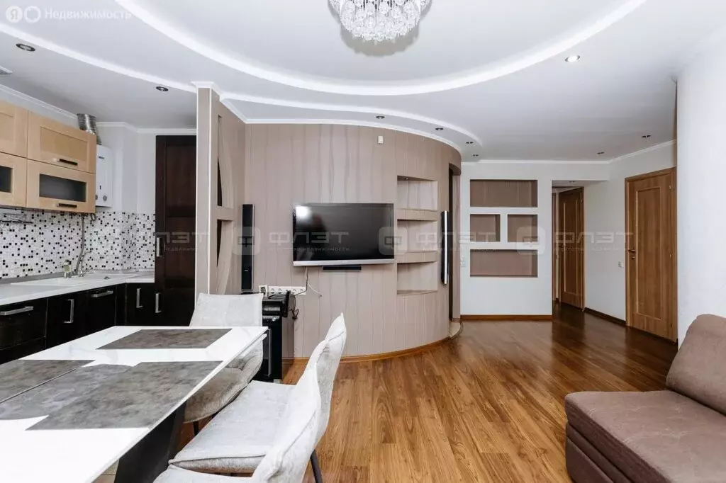 2-комнатная квартира: Казань, улица Тимирязева, 1А (62.5 м) - Фото 1