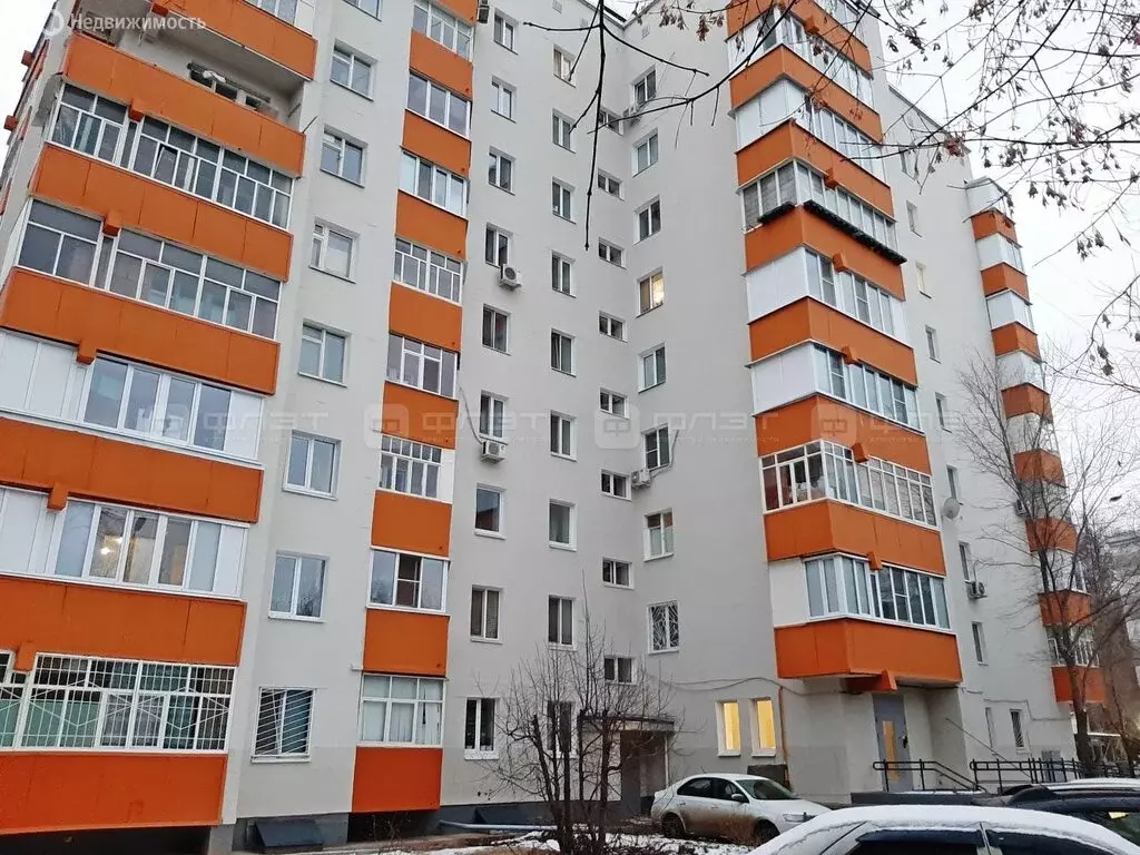 3-комнатная квартира: Казань, улица Хусаина Мавлютова, 24 (60 м) - Фото 1