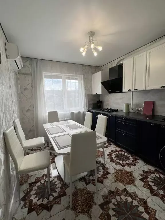 3-к кв. Краснодарский край, Геленджик Советская ул., 66 (61.0 м) - Фото 2