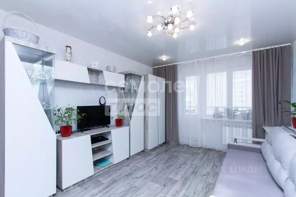 2-к кв. Томская область, Томск Солнечный мкр, ул. Обручева, 8 (55.1 м) - Фото 0