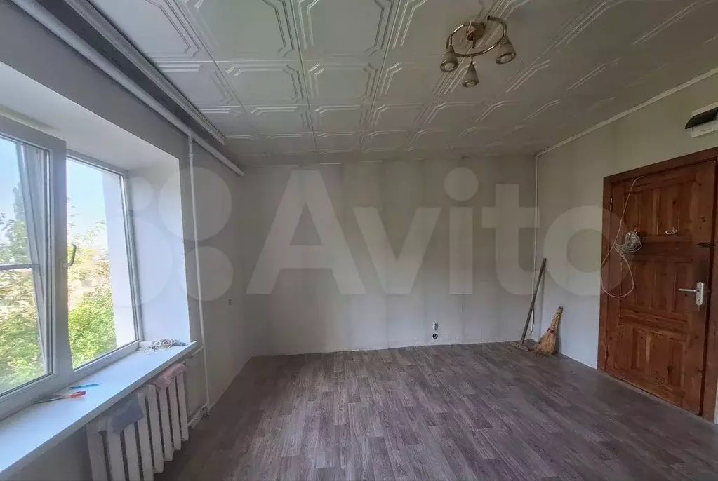 Комната 16,7 м в 1-к., 5/5 эт. - Фото 1