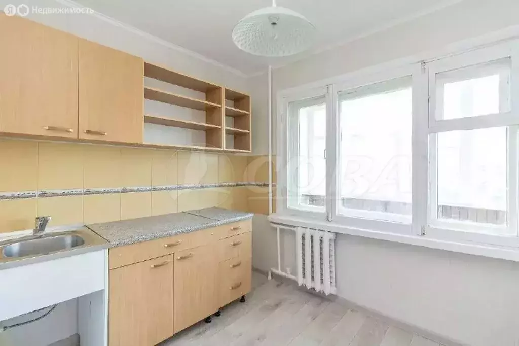1-комнатная квартира: Тюмень, улица Судостроителей, 34 (30.4 м) - Фото 0