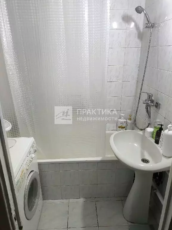 Продается 2-комнатная квартира - Фото 1