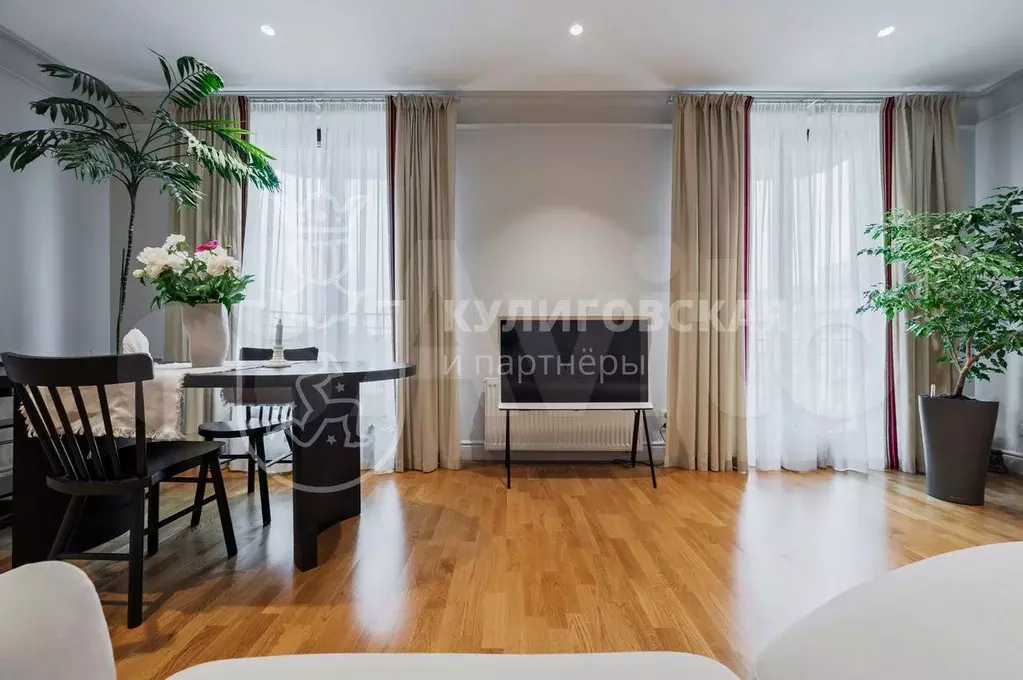 3-к. квартира, 90,5 м, 4/9 эт. - Фото 1