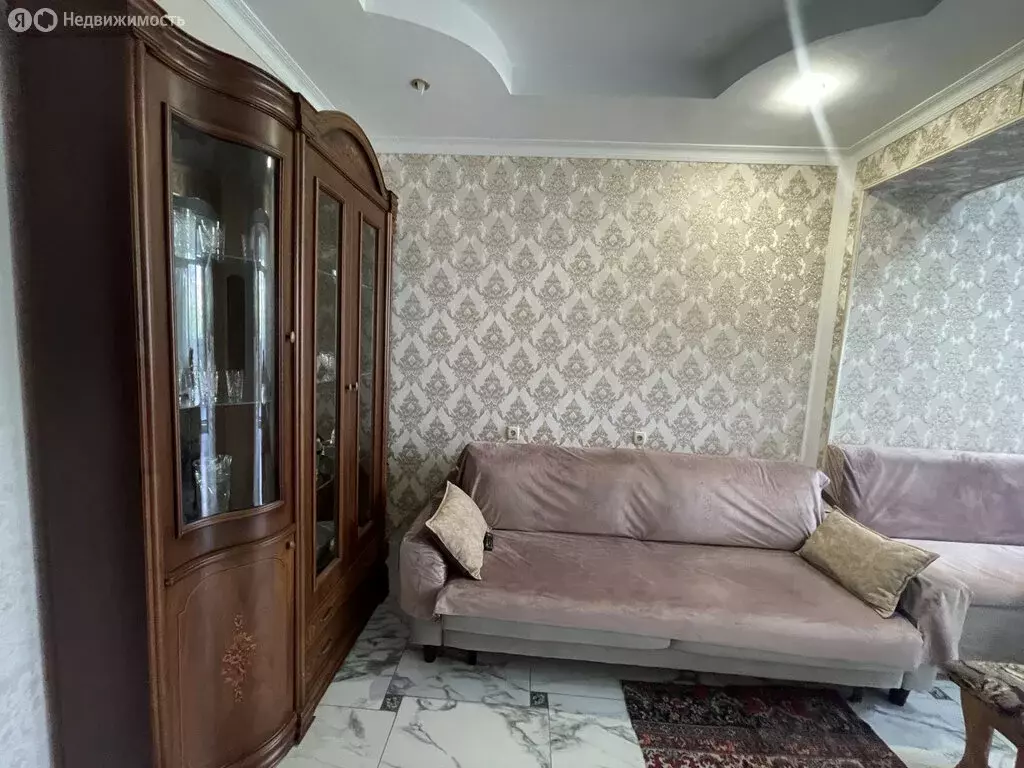 2-комнатная квартира: Владикавказ, Весенняя улица, 15 (84 м) - Фото 1