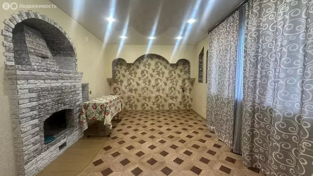 3-комнатная квартира: Ирбит, улица Азева, 40 (80 м) - Фото 0