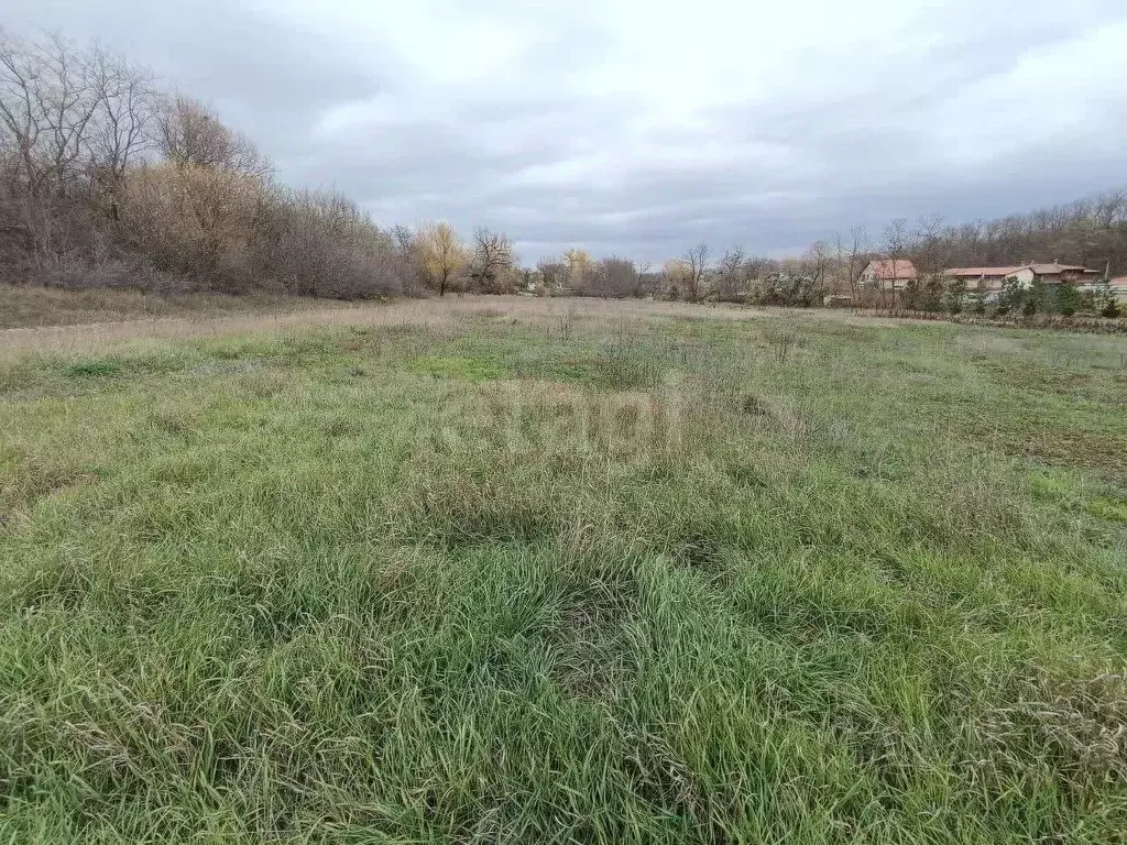 Участок в Крым, Симферопольский район, Добровское с/пос, с. ... - Фото 1