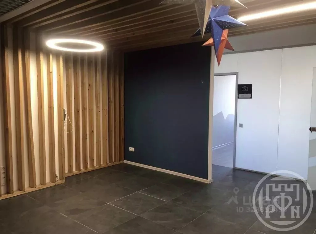 Офис в Санкт-Петербург Октябрьская наб., 10к1 (1 м) - Фото 2