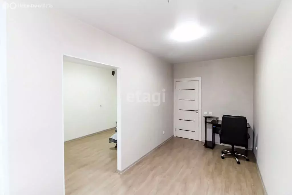 Квартира-студия: Тюмень, улица Василия Севергина, 2к1 (33 м) - Фото 1