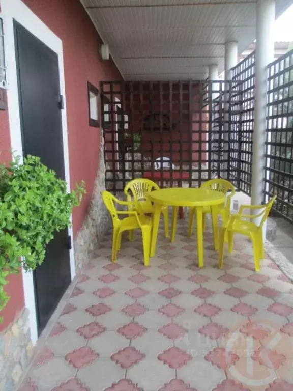 Дом в Крым, Сакский район, с. Уютное проезд Прибрежный, 11А (450 м) - Фото 2