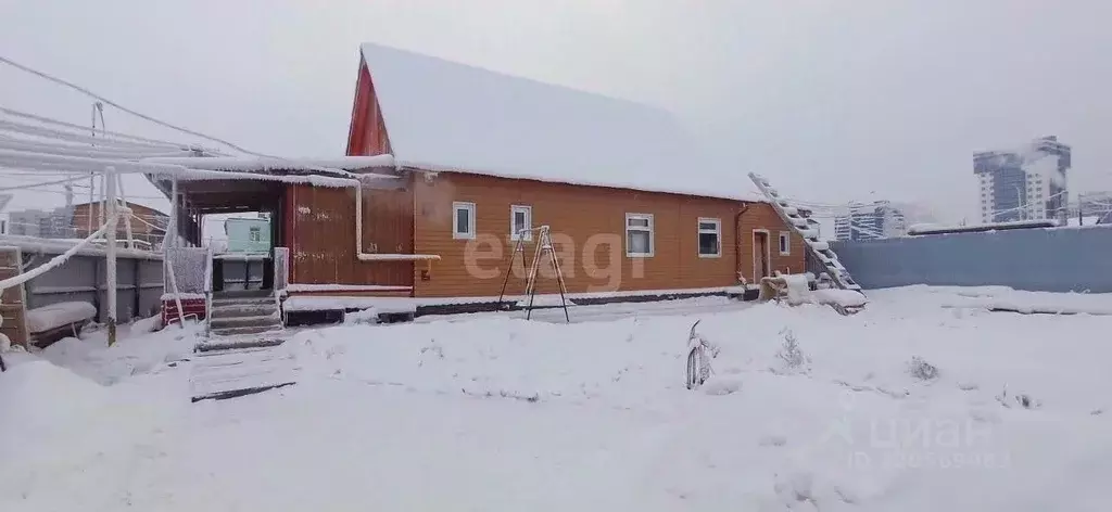 Дом в Саха (Якутия), Якутск ул. Рыдзинского, 4 (61 м) - Фото 0