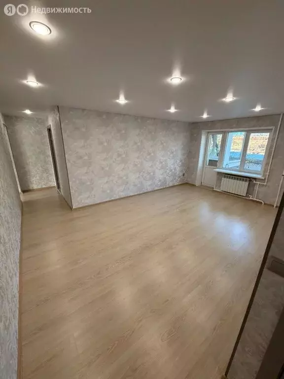 3-комнатная квартира: Владивосток, улица Фадеева, 16 (55.7 м) - Фото 2