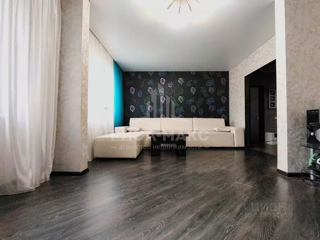 3-к кв. Брянская область, Брянск ул. Романа Брянского, 21 (85.4 м) - Фото 2