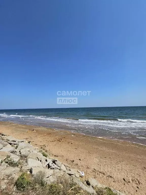 Участок в Крым, Ленинский район, Войковское с/пос, с. Курортное ул. ... - Фото 1