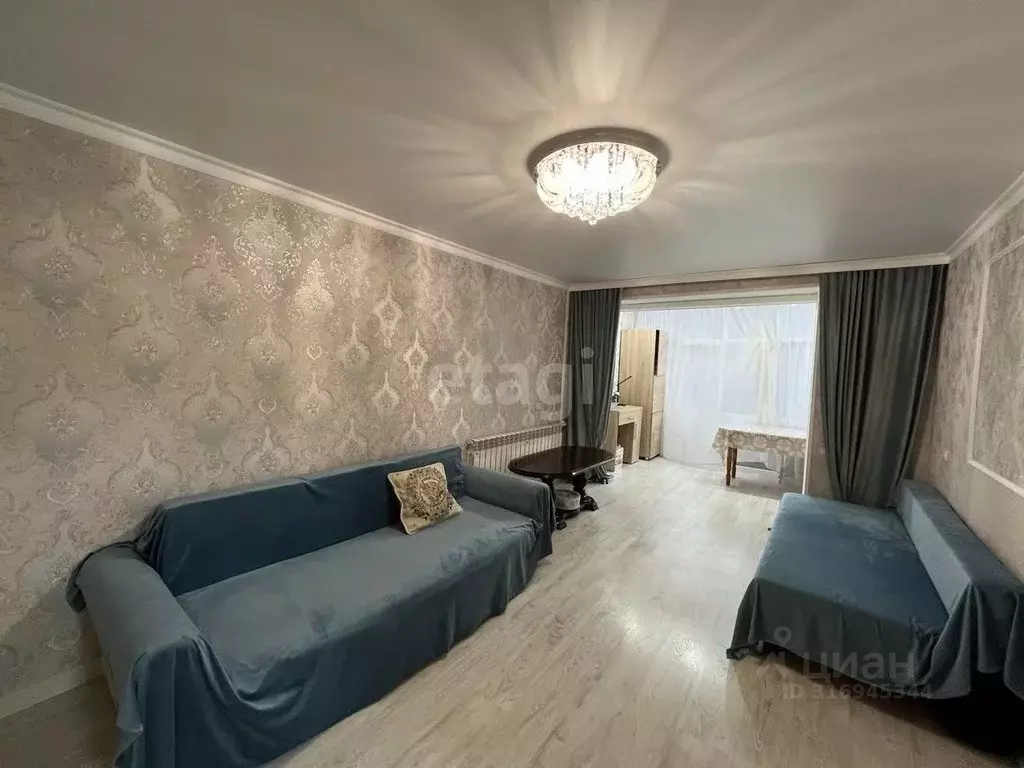 3-к кв. Карачаево-Черкесия, Черкесск Интернациональная ул., 9 (60.0 м) - Фото 0