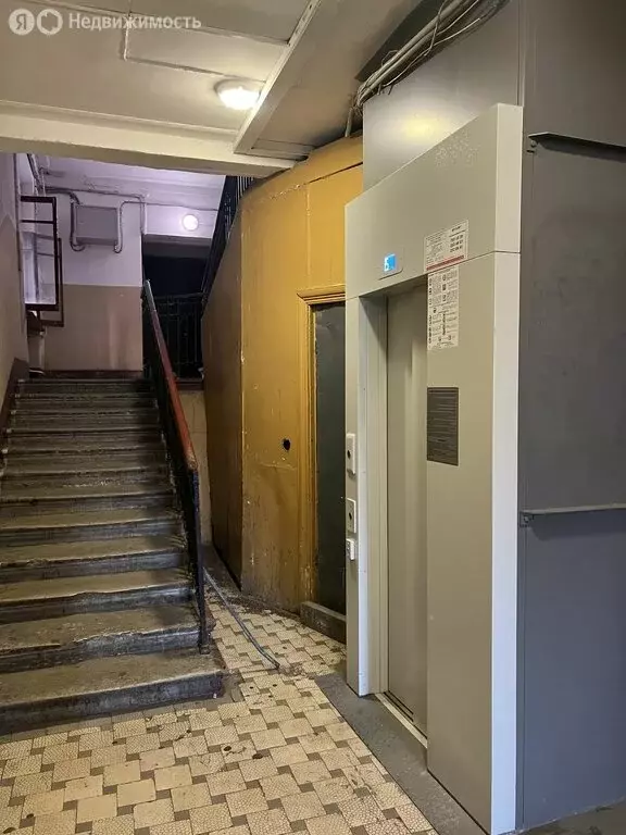1к в 8-комнатной квартире (11 м) - Фото 0