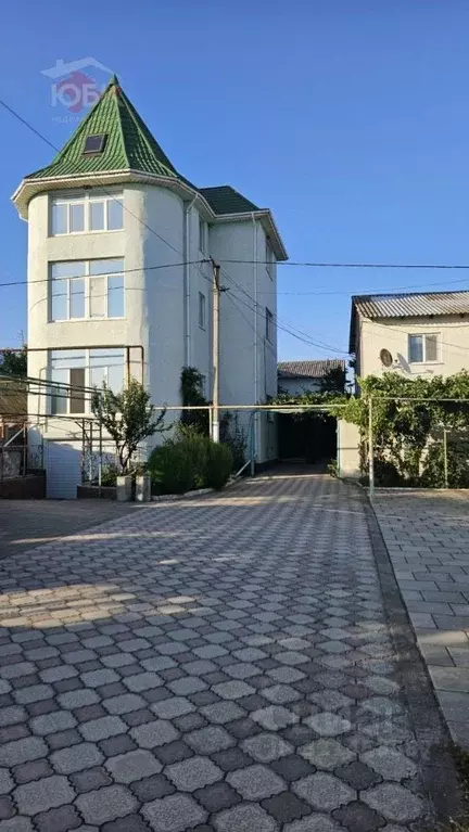 Дом в Крым, Сакский район, Штормовское с/пос, с. Поповка ул. Рыбалко ... - Фото 0