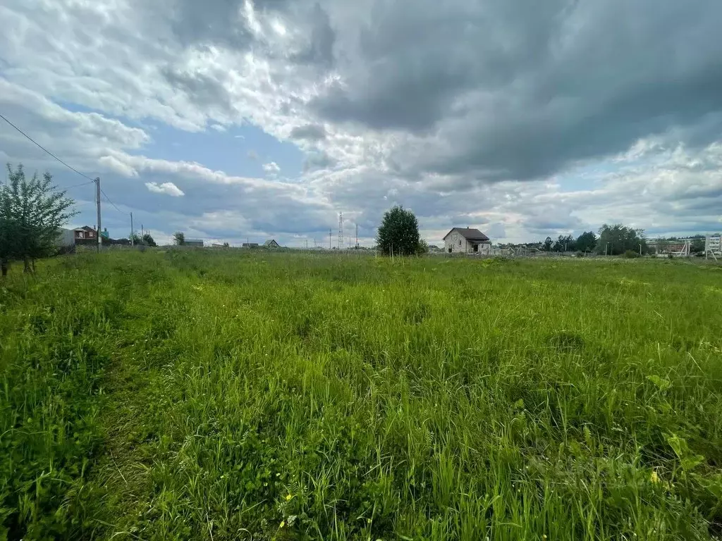 Участок в Московская область, Сергиево-Посадский городской округ, д. ... - Фото 1