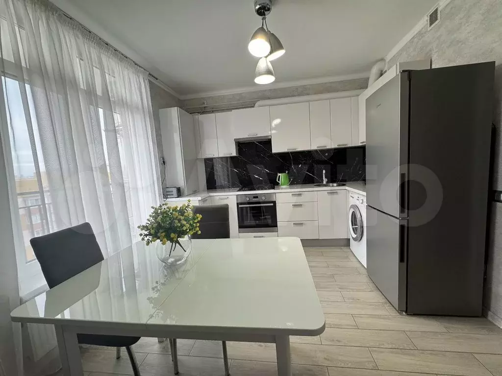 1-к. квартира, 46 м, 10/10 эт. - Фото 0