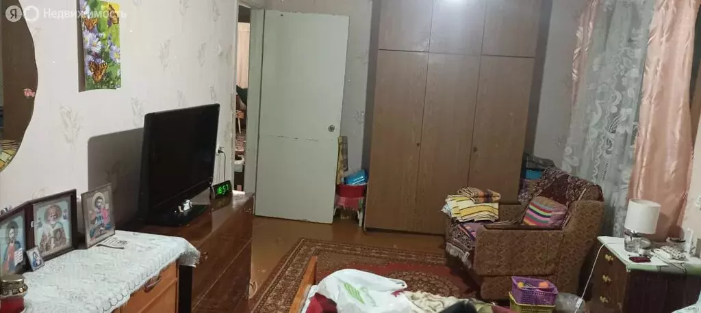 3-комнатная квартира: Верхний Тагил, улица Медведева, 19 (63 м) - Фото 1