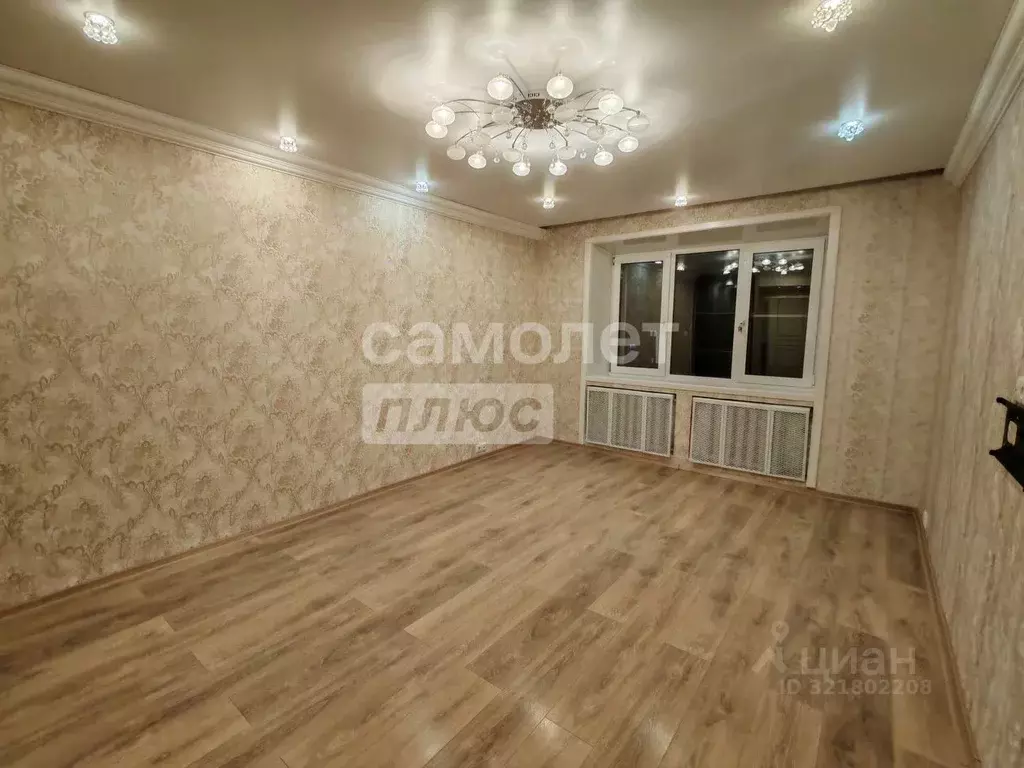 3-к кв. Калужская область, Калуга ул. Калужского Ополчения, 3 (73.8 м) - Фото 1