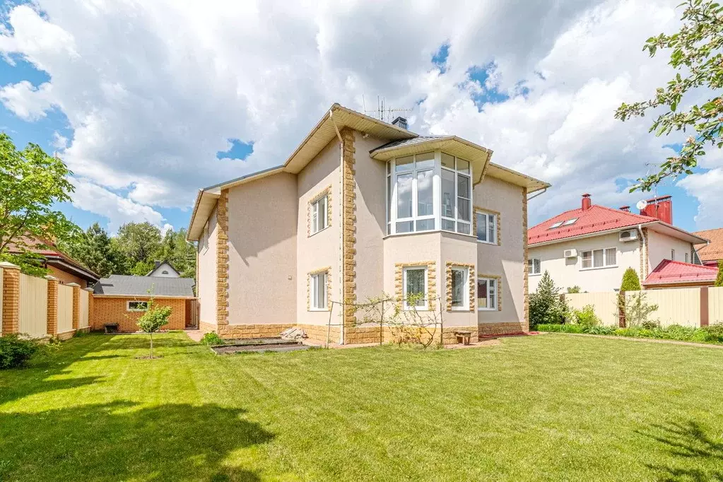 Дом в Москва д. Белоусово, ул. Московская, 32 (264 м) - Фото 1