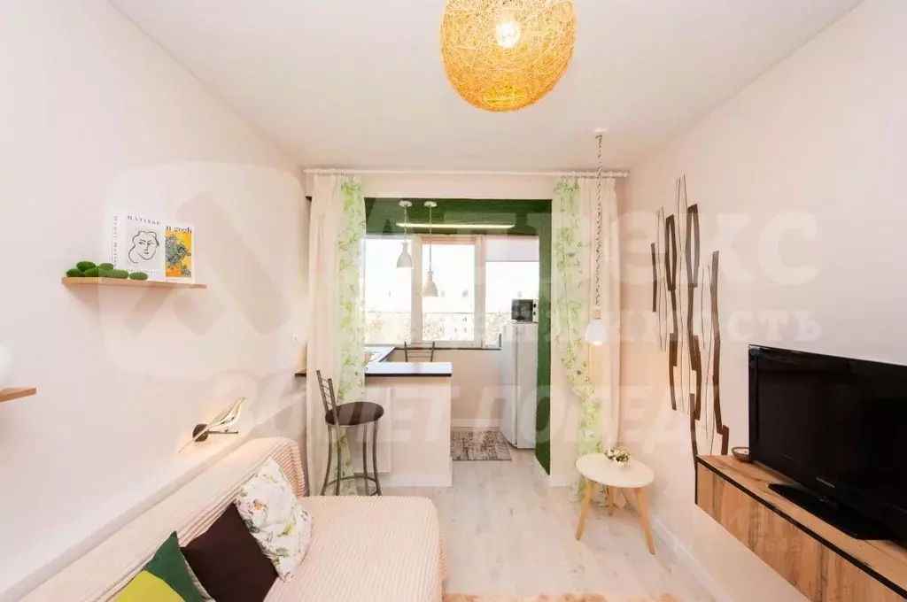 1-к кв. Тюменская область, Тюмень Харьковская ул., 69а (15.0 м) - Фото 1