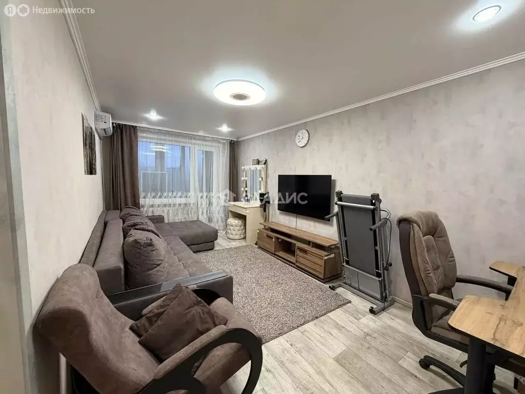 3-комнатная квартира: Бийск, Краснооктябрьская улица, 64 (69 м) - Фото 1