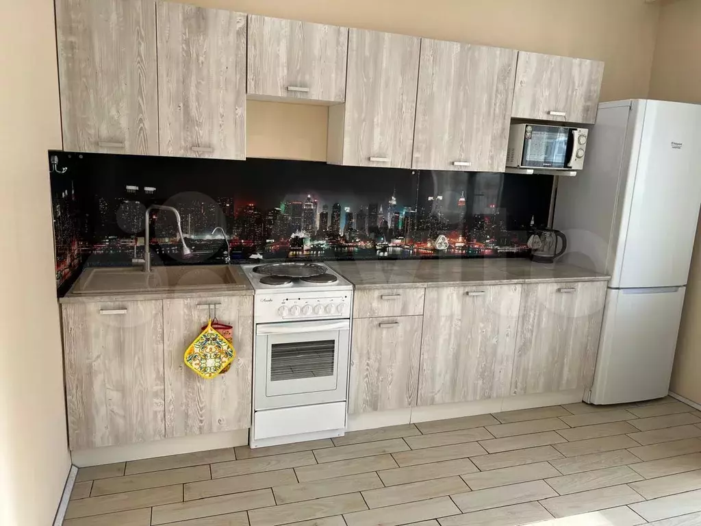 1-к. квартира, 43 м, 6/10 эт. - Фото 1