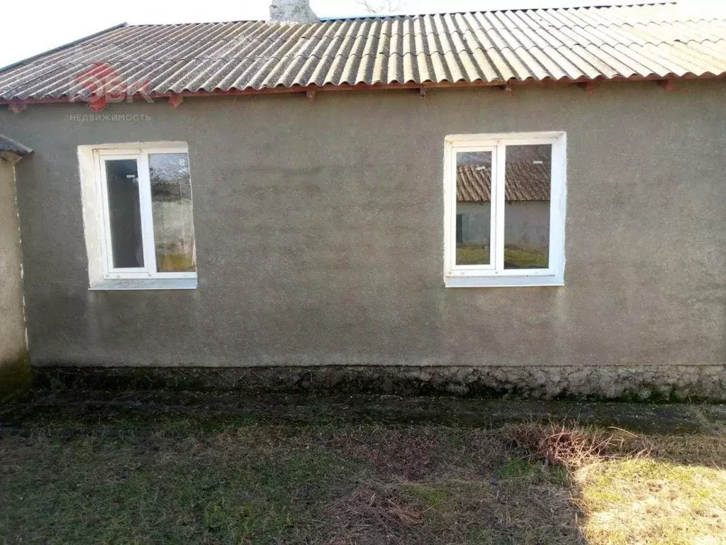 Дом в Крым, Черноморский район, с. Кировское ул. 50 лет СССР, 2 (70 м) - Фото 2